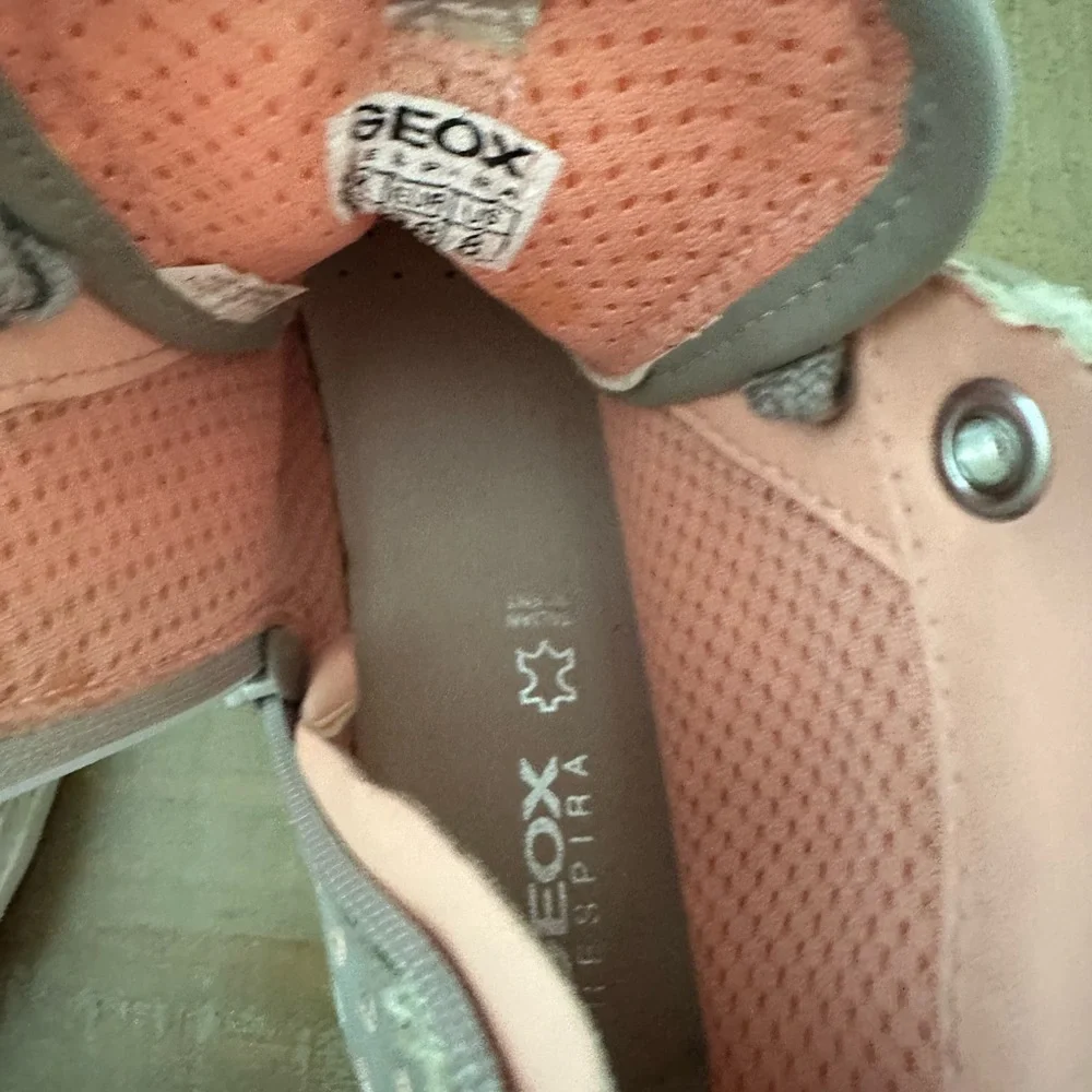 GEOX Women's shoes  8 (EU 38)sneakers gray leather pink suede‎